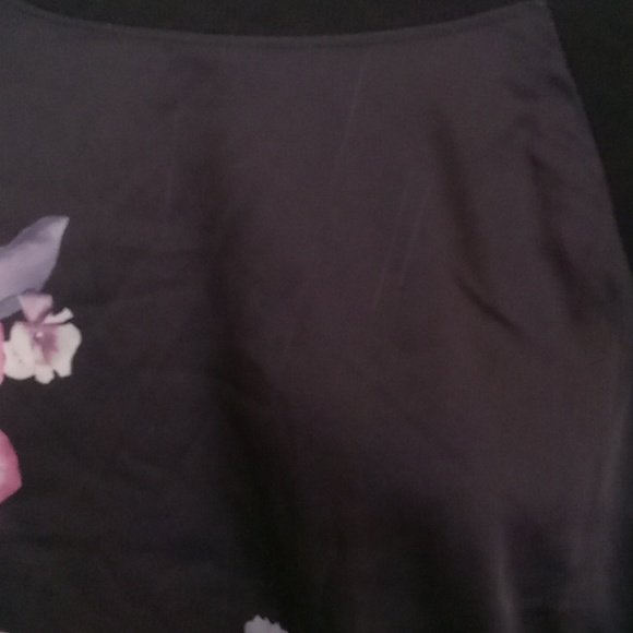 Floral satin sweatshirt - Picture 3 of 4